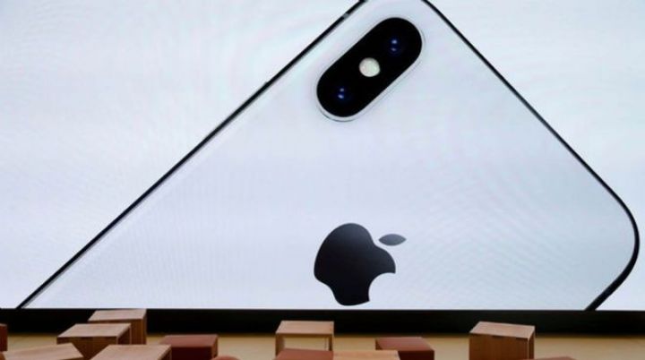 Apple tarixi zirvəyə yaxınlaşır - 12 milyard dollar qaldı
