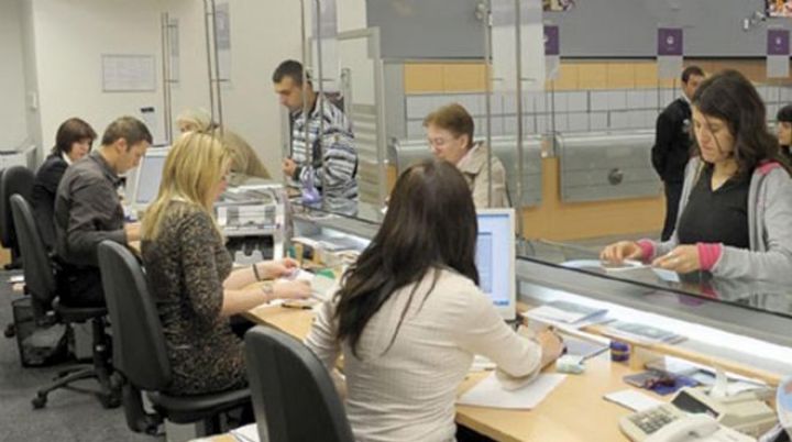 Orta aylıq əmək haqqı açıqlandı