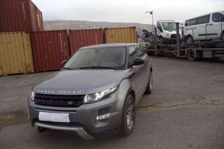 Gömrükçülər ban nömrəsi saxtalaşdırılan avtomobil aşkar edib