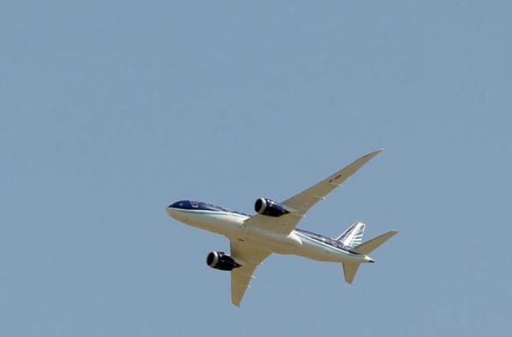 AZAL Bakı-Paris aviareyslərinin sayını artıracaq