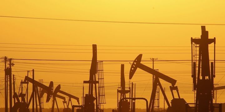 ABŞ-da neft qazma qurğularının sayı artsa da, neft bahalaşdı