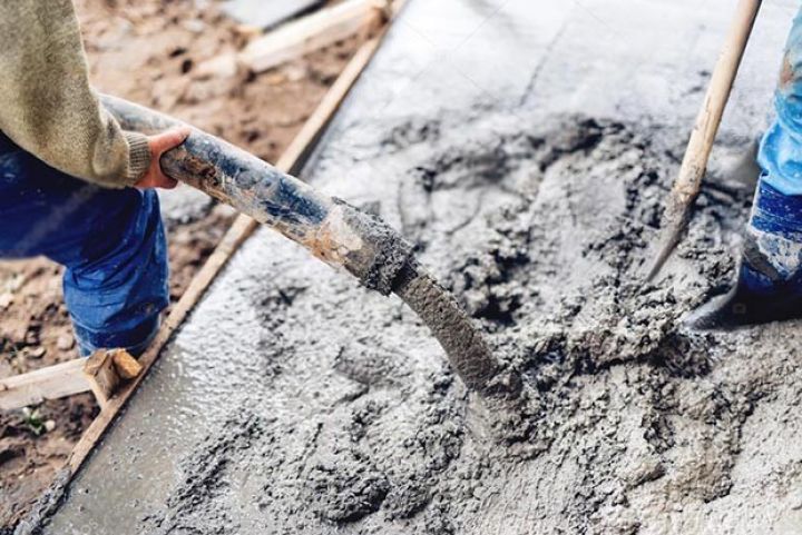 Azərbaycanda sement və armatur istehsalı azalıb