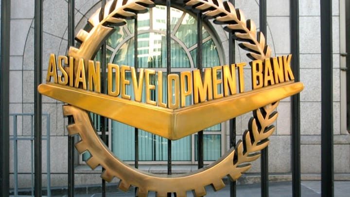 AİB: Azərbaycanda son illər 1,5 mln. insan bank xidmətlərindən istifadəyə başlayıb