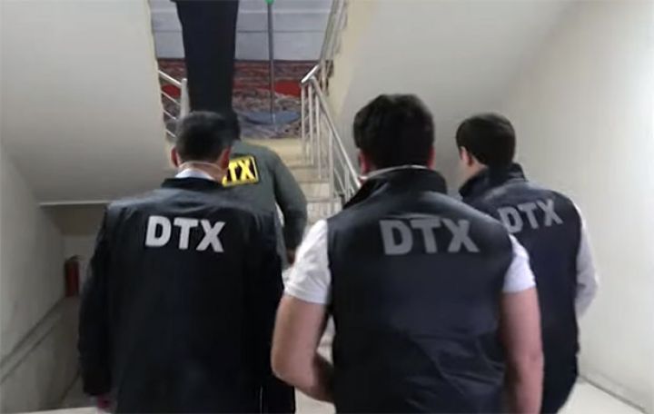 DTX əməliyyat keçirib, Maliyyə İdarəsinin şöbə rəisi saxlanılıb