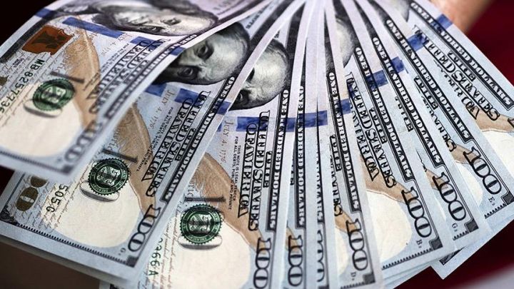 Dolların sabaha olan rəsmi məzənnəsi açıqlandı