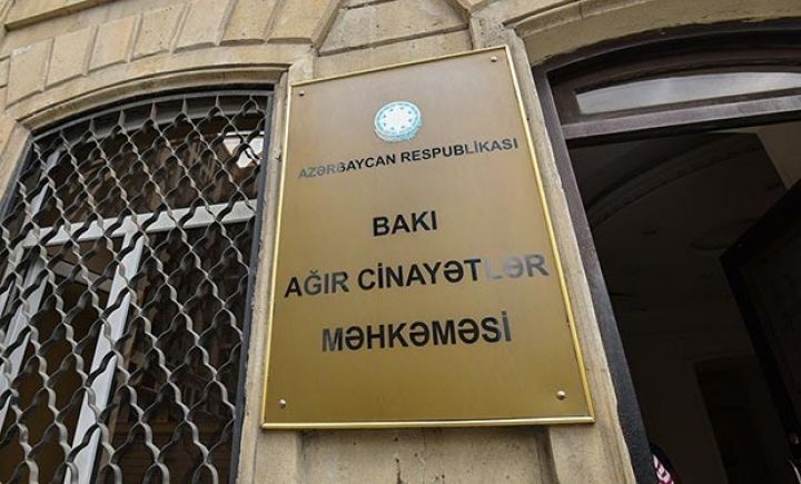 Məşhur firmaların mallarını saxtalaşdıranların məhkəməsi başladı