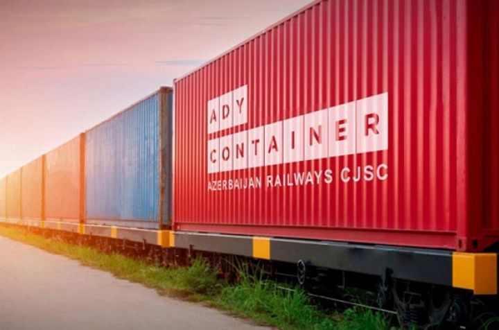 Azərbaycan karbamidinin Türkiyəyə nəqlində bir ilk