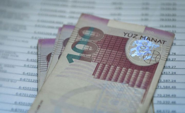 Azərbaycanda biznes kreditləri azalıb, istehlak kreditləri artıb