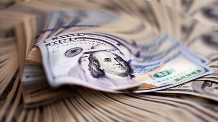 Azərbaycanda valyuta hərracında dolların satışı artdı