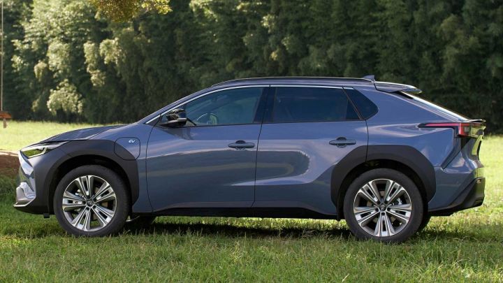 Daha bir elektrikli avtomobil təqdim olunub - FOTOLAR