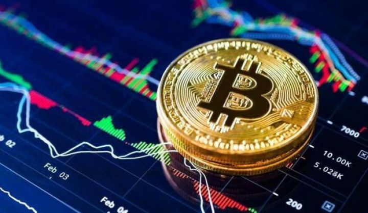 Bitcoin-də rekorddan sonra ciddi eniş yaşanıb