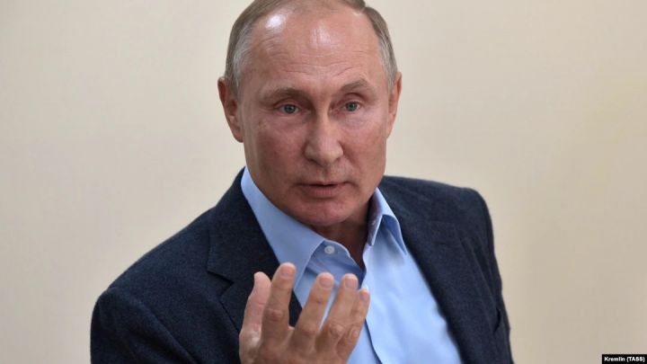 Putin Qərblə münasibətlərin pozulduğunu bəyan edib