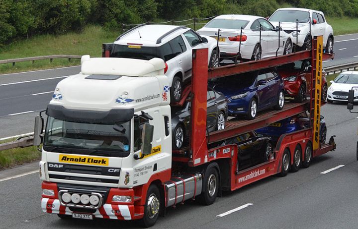 İyunda Azərbaycana avtomobil idxalında 2021-ci ilin rekordu