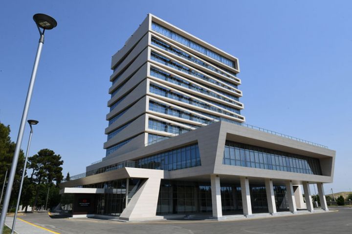 İlham Əliyev  sanatoriyanın açılışında iştirak etdi