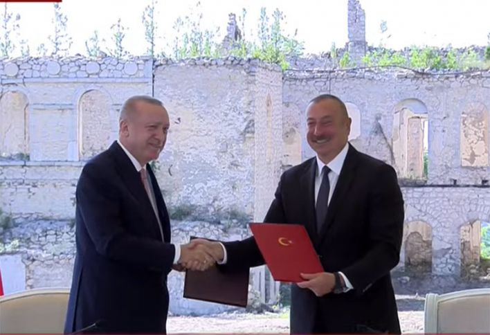 Azərbaycan və Türkiyə "Müttəfiqlik haqqında Birgə Bəyannamə"ni imzaladı