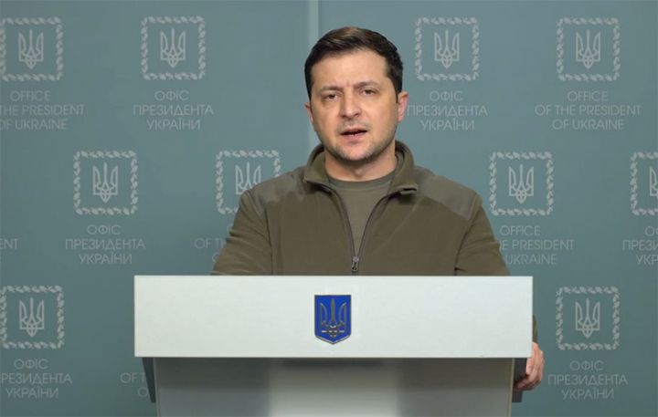 Zelenskinin səhər müraciəti: "Soruşuram: “Bizimləsən?”.  Hamı qorxur..."