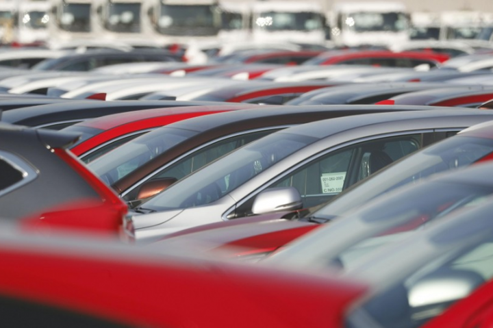 Yaponiyada Rusiyaya dəbdəbəli malların ixracına qarşı sanksiyalar qüvvəyə minib