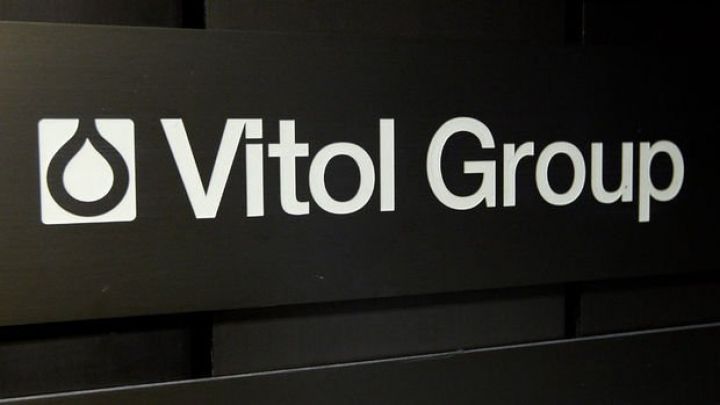 Neft ticarətinin nəhəngindən rekord gəlir