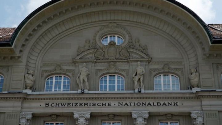 İsveçrə 15 ildən sonra faiz artırdı