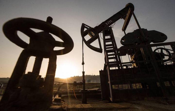 Figaro: "Aİ yaxın 6-8 ay ərzində Rusiyadan neft idxalını mərhələli şəkildə dayandırmaq niyyətindədir"