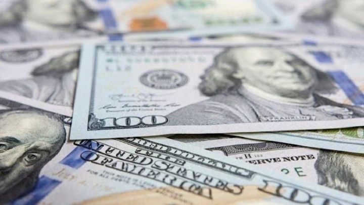 8 faiz gəlir vəd edən dollar istiqrazları listinqə daxil edildi