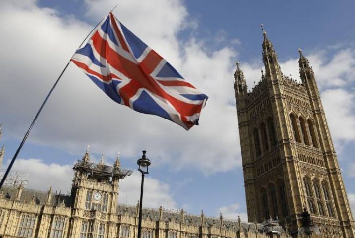 Avqustda Böyük Britaniyada inflyasiya 40 ilin ən yüksək səviyyəində qalmaqda davam edib