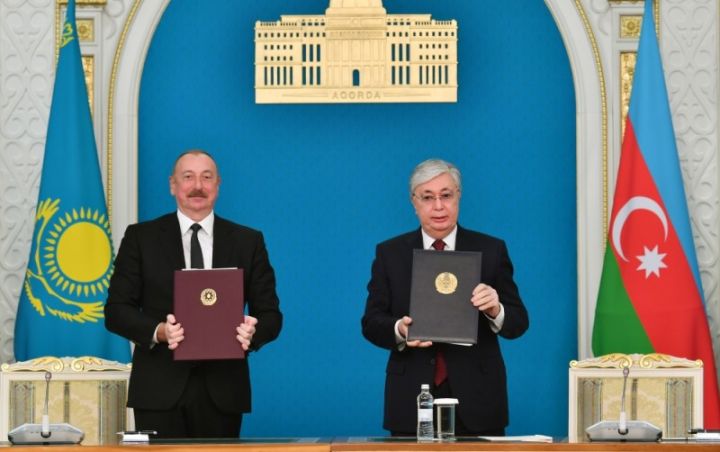 Azərbaycan-Qazaxıstan sənədləri imzalanıb