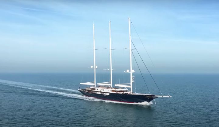 Bezosun dəyəri 500 milyon dollardan çox olan yeni superyaxtasının sınaqlarına başlanıb