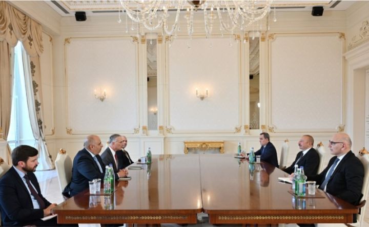 İlham Əliyev İtaliya şirkətinin baş icraçı direktorunu qəbul edib