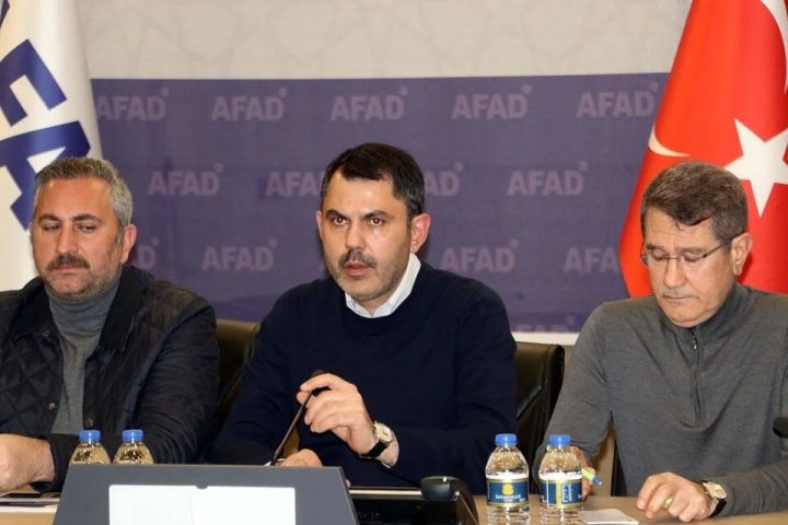 "Uçmuş, təcili sökülməli və ağır zədələnmiş binaların sayı 118 mindir"