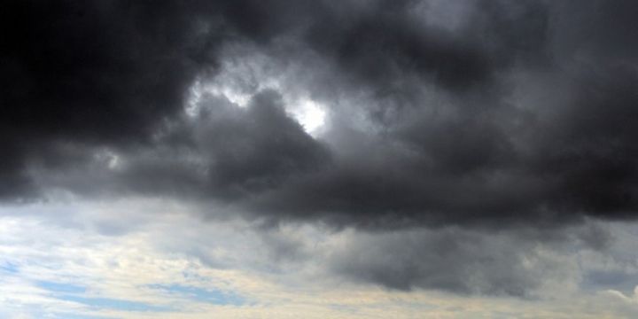 Qeyri-sabit hava şəraiti sabahadək davam edəcək