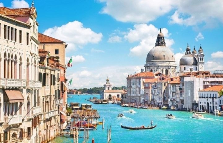 Venesiyanı qısamüddətli ziyarət etmək ödənişli olacaq