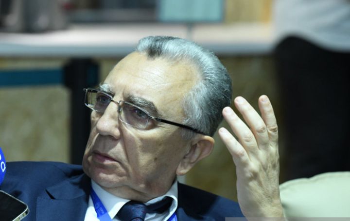 "Bakıda qəzalı vəziyyətdə olan 1100 bina var"