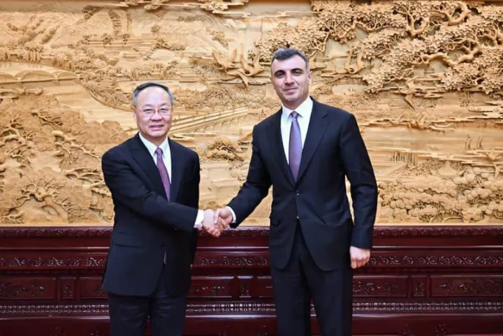 Taleh Kazımov Çində süni intellekt əsaslı həllərin nəzarət prosesində tətbiqini müzakirə edib