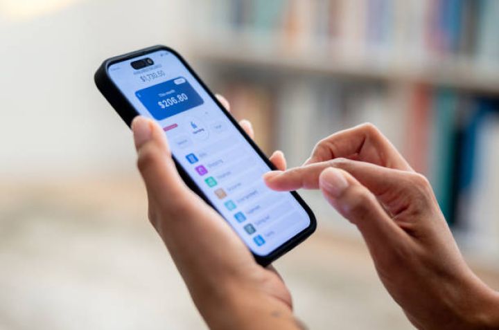 ABB istiqrazlarına sifarişlərin 97%-i tətbiq üzərindən edilib