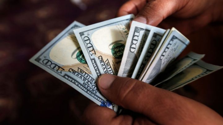 Banklarda Dollar və Avronun alış-satış qiymətləri - SİYAHI - YENİLƏNİB