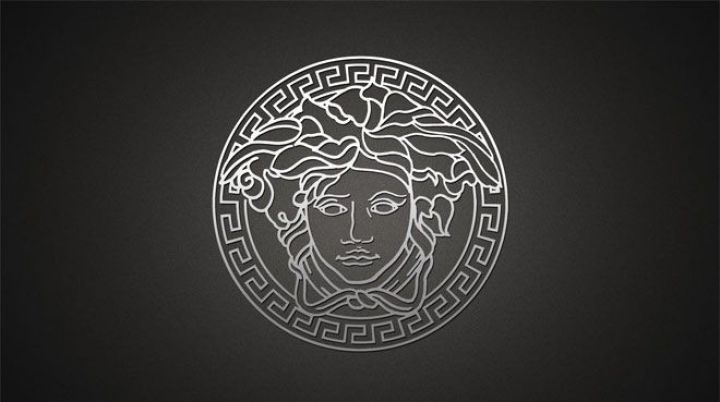 "Versace" 2 milyard dollara satıldı