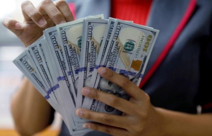 Banklarda Dollar və Avronun alış-satış qiymətləri