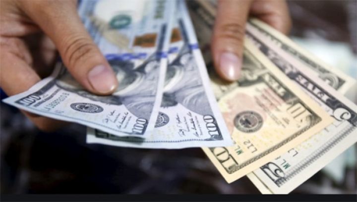 Banklara dollar satıldı - VALYUTA HƏRRACI