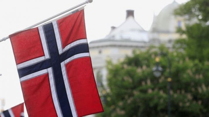 Dünyanın ən böyük  fondu 21 milyard dollar "əridi"