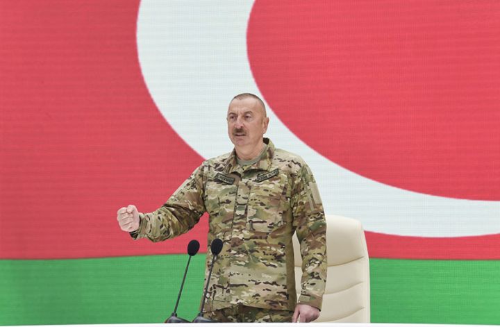 İlham Əliyev Ermənistandakı bəzi revanşist qüvvələrə xəbərdarlıq etdi