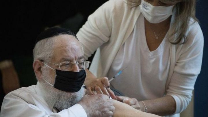 İsrail vaksinasiyanı bitirən ilk ölkə oldu