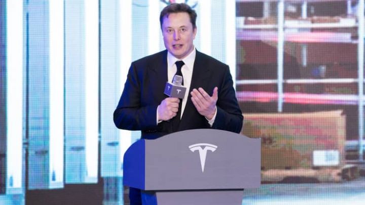 Tesla yenə eniş-yoxuş burulğanındadır – ekspertlər fərqli proqnozlar verir