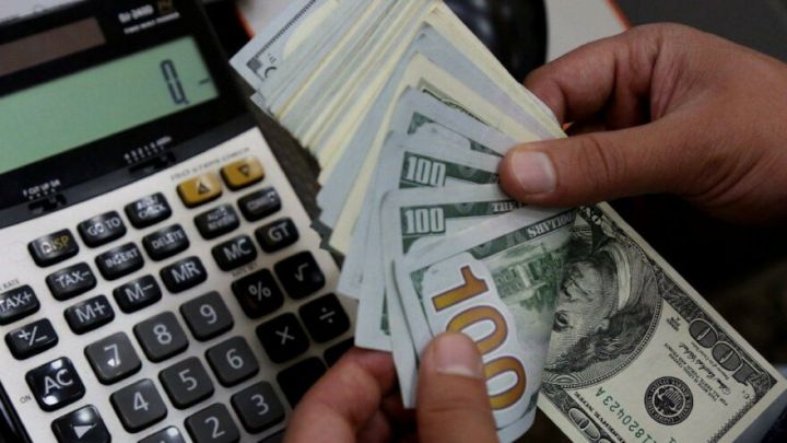 Banklara dollar satıldı - MƏBLƏĞ