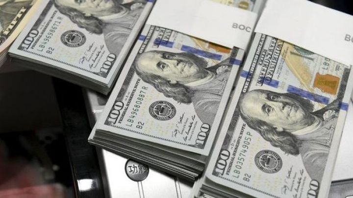 Dolların sabaha olan rəsmi məzənnəsi açıqlandı
