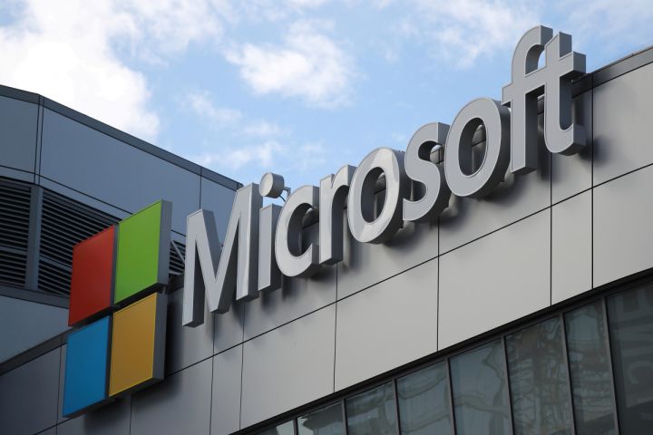 "Microsoft" Rusiyada məhsul satışını və xidmətləri dayandırır