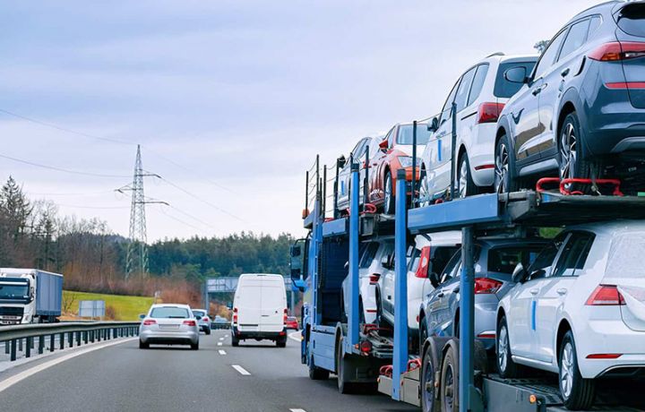 Azərbaycana avtomobil idxalı azaldı