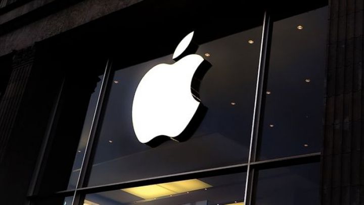 Apple şirkəti işçilərinin maaşını artırıb - saatlıq maaş 22 dollara yüksəlib
