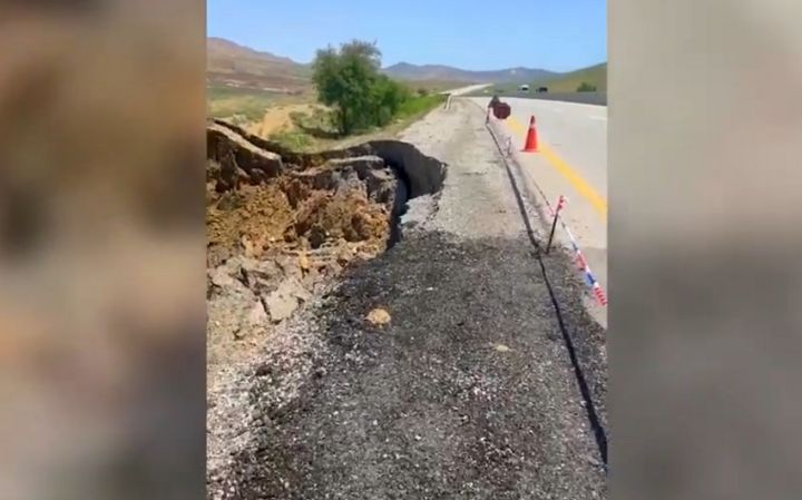 Bakı-Şamaxı-Yevlax yolunda sürüşmə