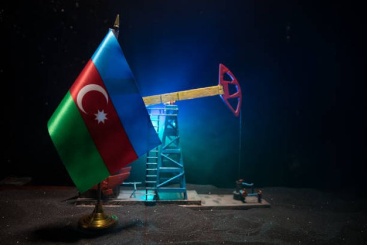 Azərbaycan neftinin  son qiyməti 72 dolları keçib